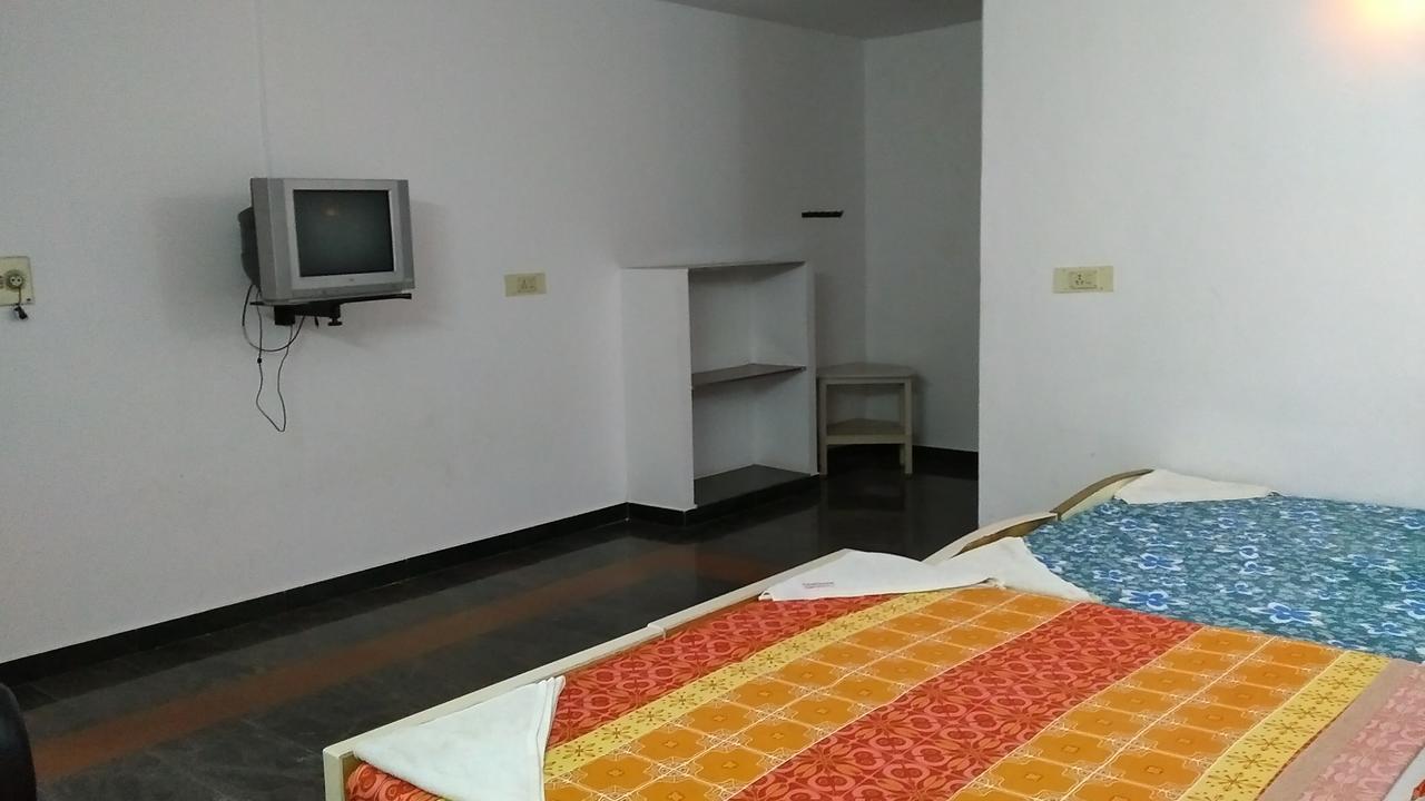 Seashore Garden Beach Resort Kancheepuram Exteriör bild